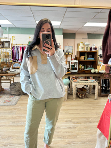 COLORBLOCK PULLOVER SWEATER